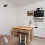 Appartement 1 Bedroom Awesome In