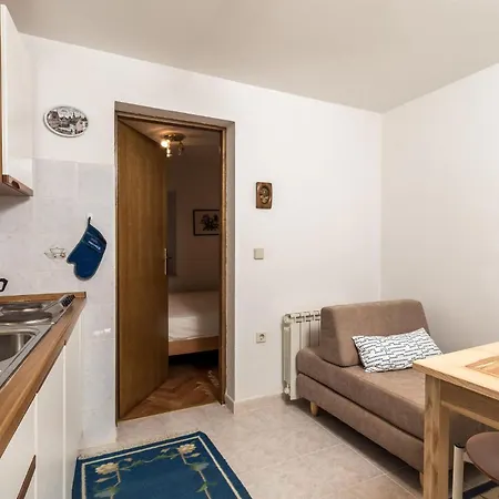 Apartment 1 Bedroom In *