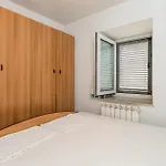 1 Bedroom Awesome In Veli Lošinj